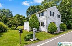 1294 Seifert Road, Bushkill Twp, PA 18064