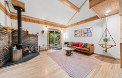 70548 E MOUNTAIN Dr, Rhododendron, OR 97049