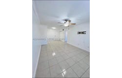 606 W 81st St, Hialeah, FL 33014