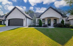 7816 S Shoreline Boulevard, Benton, AR 72019