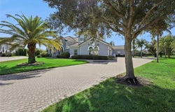 3065 MURANO Court, MOUNT DORA, FL 32757