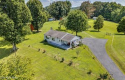 747 E Evans St, Rockwood, TN 37854