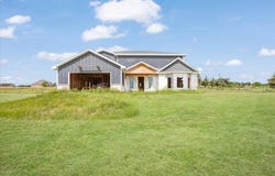 2463 County Road, Savoy, TX 75479