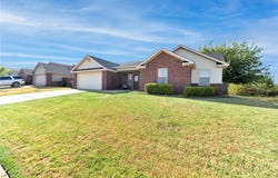 1141 Morgan Haley Lane, Springdale, AR 72764