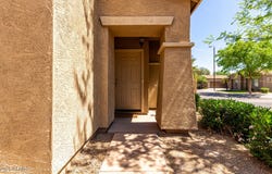 560 E RAINBOW Drive, Chandler, AZ 85249