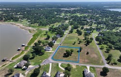 551 Shoreline Drive, Mabank, TX 75143