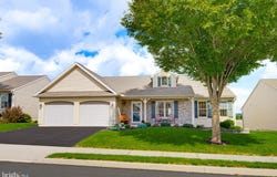 724 HEATHER RDG, MANHEIM, PA 17545