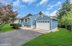 14 Dayton Avenue, Middlesex, NJ 08846