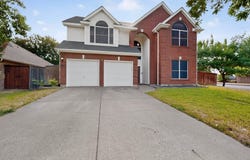 2600 Juniper Drive, Euless, TX 76039