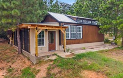 259 Pinehill Dr, Bastrop, TX 78602