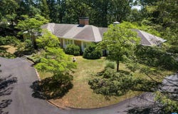 490 OAK CIR, CHARLOTTESVILLE, VA 22901
