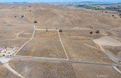 3765 Gruenhagen, Paso Robles, CA 93446