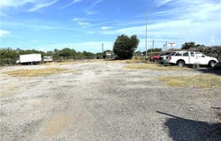1858 Texas state highway 72, Kenedy, TX 78119