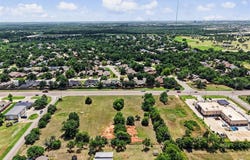 109 E memorial Road, Edmond, OK 73114