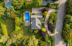 10 PECONIC VIEW CT, Southampton, NY 11968