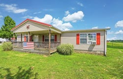 9966 Melton Rd., Corydon, KY 42406