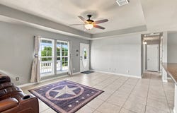 558 Mountain Creek Rd, Pipe Creek, TX 78063