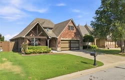 13235 S 68th Avenue E, Bixby, OK 74008