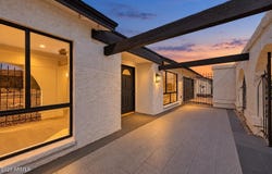 2324 E CORTEZ Street, Phoenix, AZ 85028