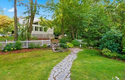 16 Alyssa Drive, Derry, NH 03038