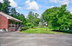 1009 Tollgate Lane, Schenectady, NY 12303