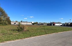 1.4 AC Maple St, Albany, KY 42602