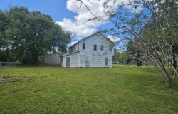 565 W Hartel St., Sour Lake, TX 77659