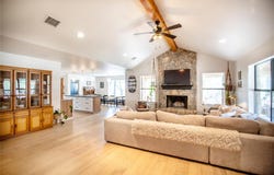301 Lander Ln, Dripping Springs, TX 78620