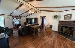 351 Whippoorwill Rd, Paintsville, KY 41240