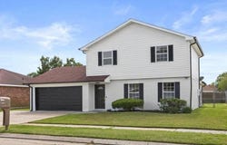 2460 PAIGE JANETTE Drive, Harvey, LA 70058