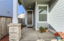234 W 18TH St, Lafayette, OR 97127