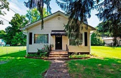 134 Maple Ave, Alderson, WV 24910