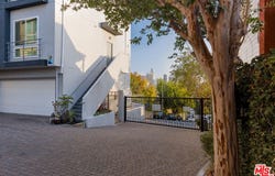 1098 Everett Pl, Los Angeles, CA 90026