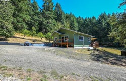 295 WOLF VALLEY Dr, Umpqua, OR 97486