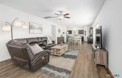 735 Circle Way, Jarrell, TX 76537