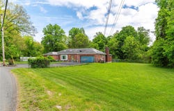 21 E Mountain Road S, Cold Spring, NY 10516