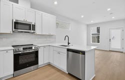 4055 SW McKinley St, Gresham, OR 97080