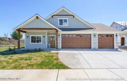 975 W CORDGRASS Ave, Post Falls, ID 83854