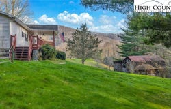 3160 Roundabout Road, Creston, NC 28615