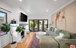 1350 Carlton Dr, Glendale, CA 91205