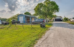 1052 Meandering Way, China Spring, TX 76633