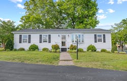 55 River View Dr, Verona, VA 24482