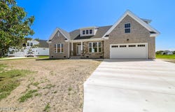120 Colington Circle, Aydlett, NC 27916
