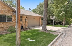 1101 E 19th St, Cameron, TX 76520