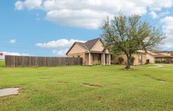 101 Blanco Dr, Hutto, TX 78634