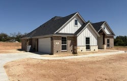 882 Eagles Way, Springtown, TX 76082