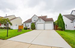 33 Fillmore Lane, Streamwood, IL 60107