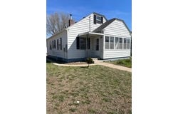 102 8th Street, Windom, MN 56101