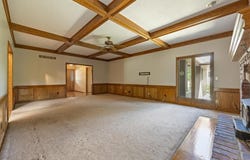 413 N Park Drive, Raymore, MO 64083