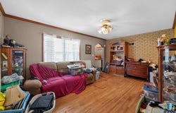301 E 4th Ave, Lennox, SD 57039